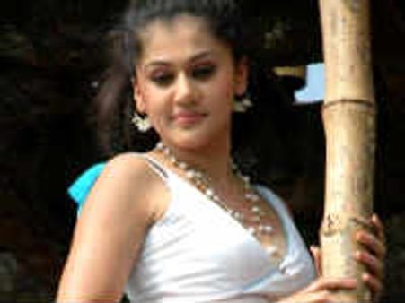 கேவி ஆனந்த் படத்தில் டாப்ஸி இல்லை!