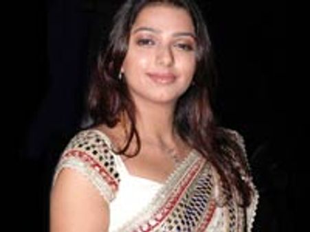 வீட்டில் அடைத்துக் கொடுமைப்படுத்தினாரா கணவர்?