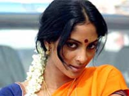 ஏமாற்றி விட்டார் பூபதி பாண்டியன்-ஸ்ரேயா ரெட்டி கோபம்