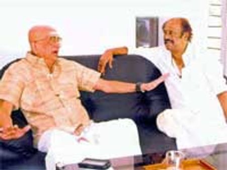 யாருக்கும் 'வாய்ஸ்' இல்லை! - ரஜினியின் முடிவு