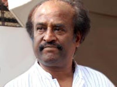 சுனாமி சோகம்... ஜப்பான் மக்களுக்கு உதவும் ரஜினி!