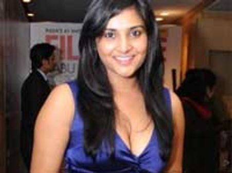 கன்னட சினிமாவிலிருந்து விலகுகிறேன்! - ரம்யா அதிரடி