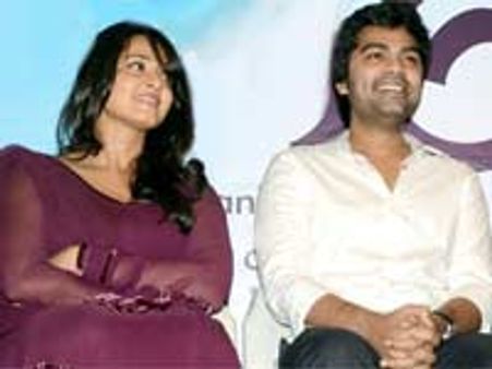 அனுஷ்காவுக்கு சிம்பு வைத்த ஐஸ்!