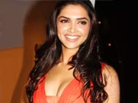 சும்மா கிசுகிசு பரப்பாதீங்க, உலகக் கோப்பை ஆட்டம் பாதிக்கும்! - தீபிகா