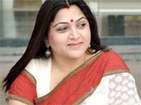 அனுமதி பெறாமல் பேசிய குஷ்பு-வழக்கு-8 வாகனங்கள் பறிமுதல்