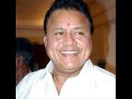 தைரியம் இல்லாத காமெடியன்! - வடிவேலுவை திட்டிய ராதாரவி