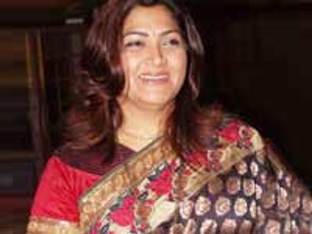 சினிமாக்காரர்கள் புரிந்து கொள்ள வேண்டும்...! - குஷ்பு