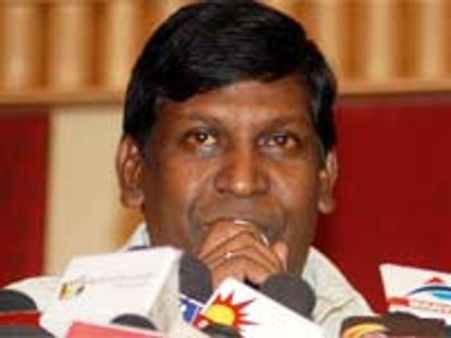 என் உயிருக்கு தேர்தல் ஆணையம்தான் பொறுப்பு...!- வடிவேலு புகார்!