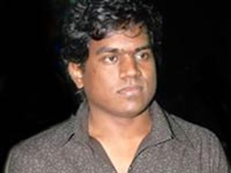 மீண்டும் உடைந்தது யுவன் - செல்வராகவன் கூட்டணி!!