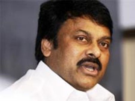 திமுகவினரின் அதிருப்தியால் சிரஞ்சீவி கோபம்-பிரசாரத்தை ரத்து செய்தார்