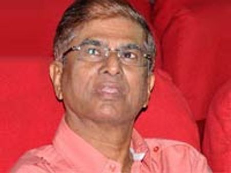 அதிமுகவுக்கு விஜய் மக்கள் இயக்கம் ஆதரவு ஏன்? - எஸ்ஏ சந்திரசேகரன் விளக்கம்