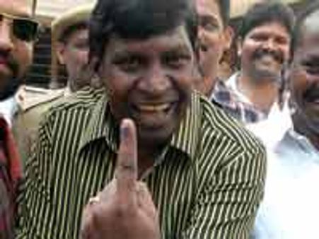 ஆறாவது முறையும் அய்யாதான் முதல்வர்! - வாக்களித்த பின் வடிவேலு பேட்டி