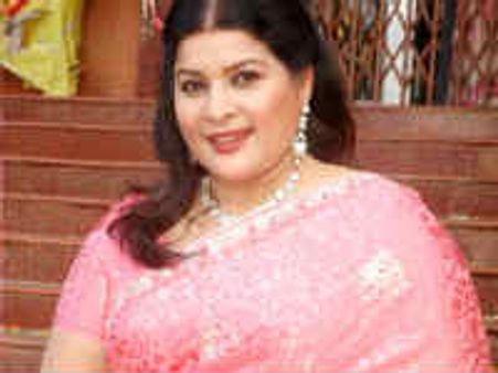 அய்யப்பனைத் 'தொட்ட' விவகாரம்: ஜெயமாலா மீதான வழக்கு தள்ளுபடி!