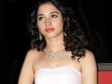 சோப்பு விளம்பரம்... கோர்ட்டுக்குப் போன தமன்னா!