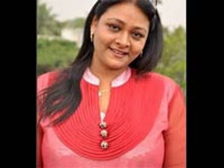 ஷகீலாவின் ஆடலுடன், பாடலும்!