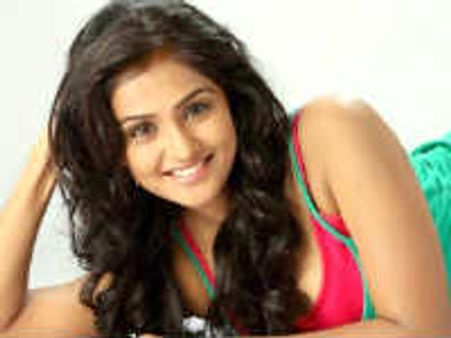 கன்னடத்திற்குப் போகிறார் ரம்யா நம்பீசன்!