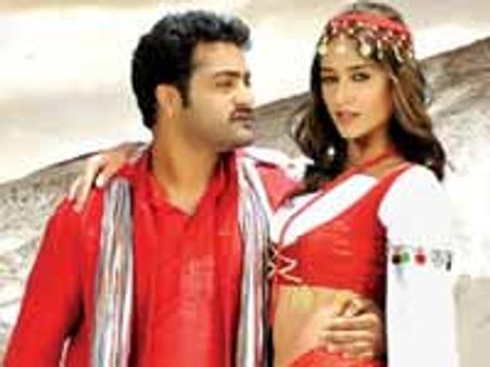 நாளை ஜூனியர் என்டிஆர் திருமணம் - ரூ 18 கோடி செலவில் பிரமாண்ட ஏற்பாடுகள்!!