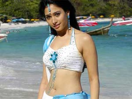 தமன்னாவை தெலுங்கு தேசத்துக்குப் போக வைத்த காதல் தோல்வி!