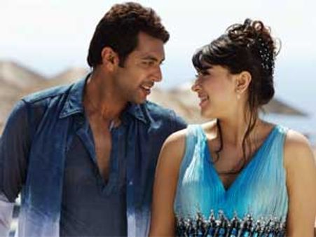 எங்கேயும் காதல்- பட விமர்சனம்