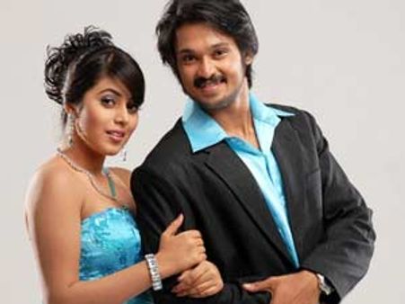 அருள், அறிவு, நகுல்... ஒரு முக்கோணக் கதை!