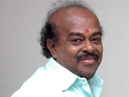 திமுகவின் 'கைக்கூலி' ராமநாராயணன், ரூ. 15 கோடி மோசடி செய்து விட்டார்-தயாரிப்பாளர்கள் புகார்