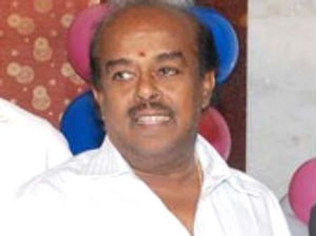 திமுக தோல்வி-தயாரிப்பாளர் சங்க தலைவர் ராம.நாராயணன், பெப்ஸி குகநாதன் ராஜினாமா!!