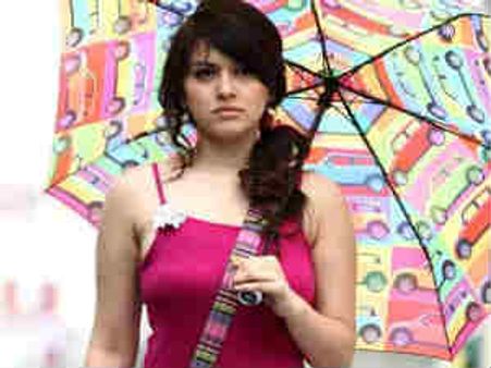 ரஜினிக்காக பிரார்த்தனை செய்யும் ஹன்ஸிகா!