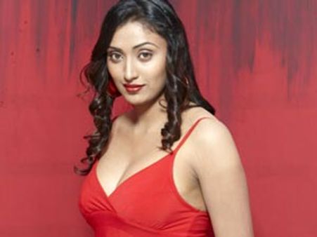 மறுபடியும் மேகா நாயர்!