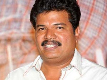 எந்திரன் கதை விவகாரம்: சன் பிக்சர்ஸ், ஷங்கருக்கு சம்மன்