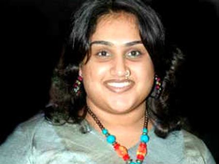 முன்னாள் கணவர் வீட்டு முன்பு உண்ணாவிரதம்-வனிதா கைதாகி விடுதலை