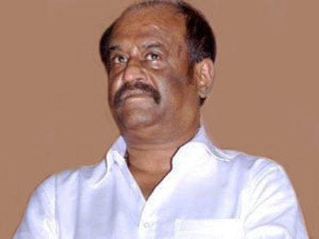 ரஜினி நலம் பெற திருச்சூர் கோயிலில் 101 தேங்காய் உடைத்த இஸ்லாமிய ரஜினி ரசிகர்!