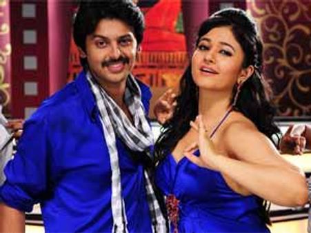 பூனம் பாஜ்வாவின் புல்லரிக்கும் அவதாரம்