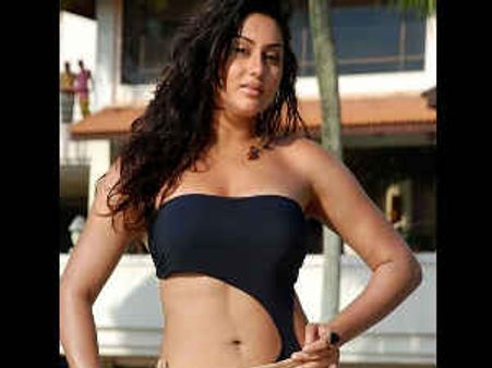 'ஐ லவ் யூ நமீதா!'