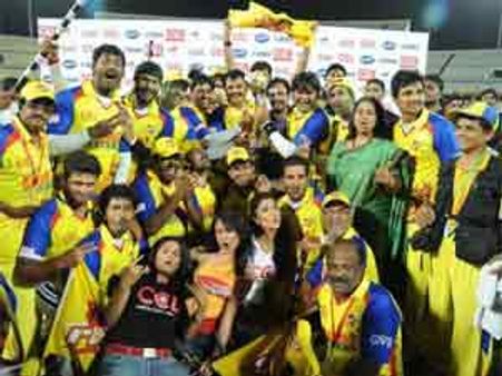 நட்சத்திர கிரிக்கெட்: தமிழ் நடிகர்கள் பங்கேற்ற சென்னை அணி வெற்றி!!