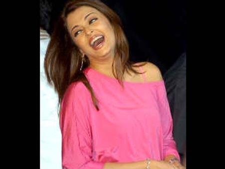 ஐஸ்வர்யா ராய் கர்ப்பம்-அமிதாப்பச்சன் தகவல்