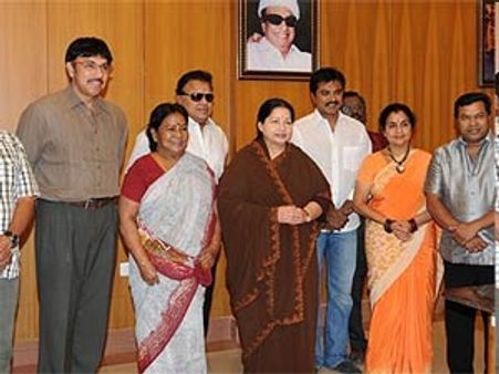 இலங்கைக்கு எதிராக பேரணி: முதல்வரிடம் அனுமதி கோரிய நடிகர் நடிகைகள்