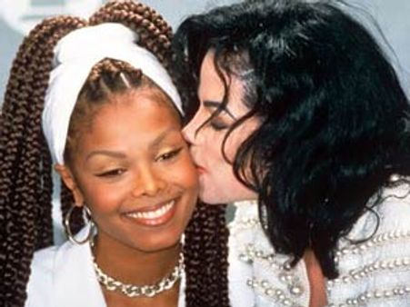 இன்று லண்டனில் மைக்கேல் ஜாக்சனுடன் டூயட் பாடும் ஜானட் ஜாக்சன்