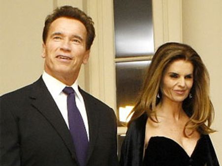 விவாகரத்து வழக்கு தொடர்ந்தார் அர்னால்ட் மனைவி!