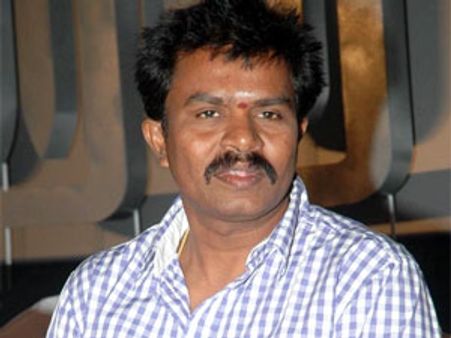 கமர்ஷியல் படம் எடுங்க! - டைரக்டர்களுக்கு ஹரி யோசனை