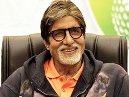 நேதாஜியை அவமதிப்பதா? - அமிதாப் மீது வழக்கு!