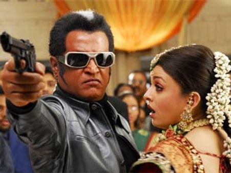 எந்திரன் விநியோகத்தில் முறைகேடு... சக்சேனாவுக்கு எதிராக மேலும் புகார்!