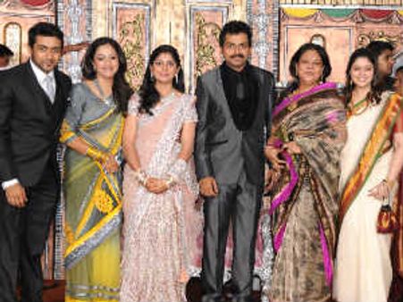 நடிகர் கார்த்தி - ரஞ்சனி திருமண வரவேற்பு... திரையுலகினர் குவிந்தனர்!