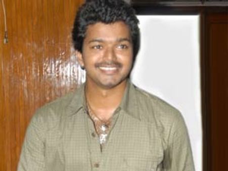 விஜய் ரசிகர்கள் 50 பேர் கண்தானம்