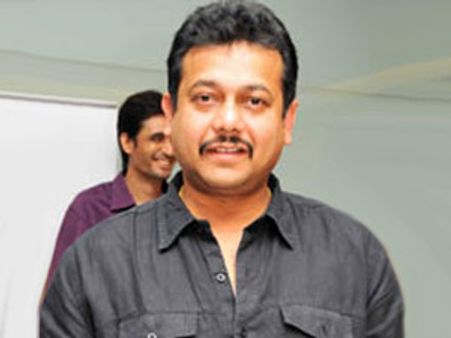 மூன்றாவது வழக்கிலும் சக்ஸேனா கைது... மீண்டும் போலீஸ் காவலில் விசாரணை!