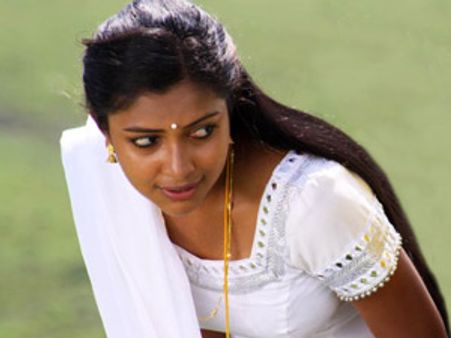 இமேஜை டேமேஜ் பண்றாங்களே...! - வருத்தத்தில் அனகா (எ) அமலா!