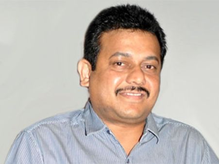 'காம்ப்ரமைஸ்'... சக்சேனா மீதான இரு வழக்குகள் வாபஸ்!!