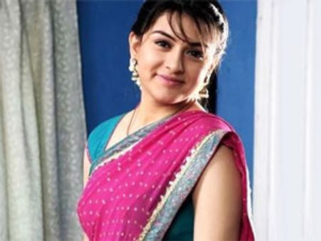 20 குழந்தைகளின் 'அம்மா' ஹன்ஸிகா!