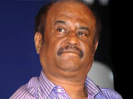 ஒரு மாதம் பொறுங்க, நானே வந்து பார்க்கிறேன்! - விவிஐபிகளுக்கு ரஜினி பதில்