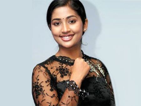 'ஜட்ஜ்' ஆனார் நவ்யா நாயர்!