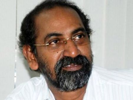 'பன்னாட்டு நிறுவனங்களுக்காக எடுக்கப்பட்ட பிரமாண்ட சினிமா'!- ஹஸாரே போராட்டம் பற்றி எஸ்பி ஜனநாதன்